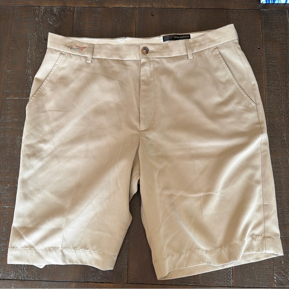Greg Norman Mens Size 34 Khaki Performance Golf‎ Athletic Preppy Shorts
